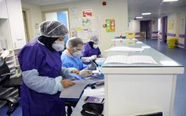 ابتلای ۱۳ نفر از پرسنل درمانی بیمارستان مدرس ساوه به کرونا