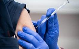 امروز واکسیناسیون اعضای زیر 50 سال در بیمارستان لاله انجام شد