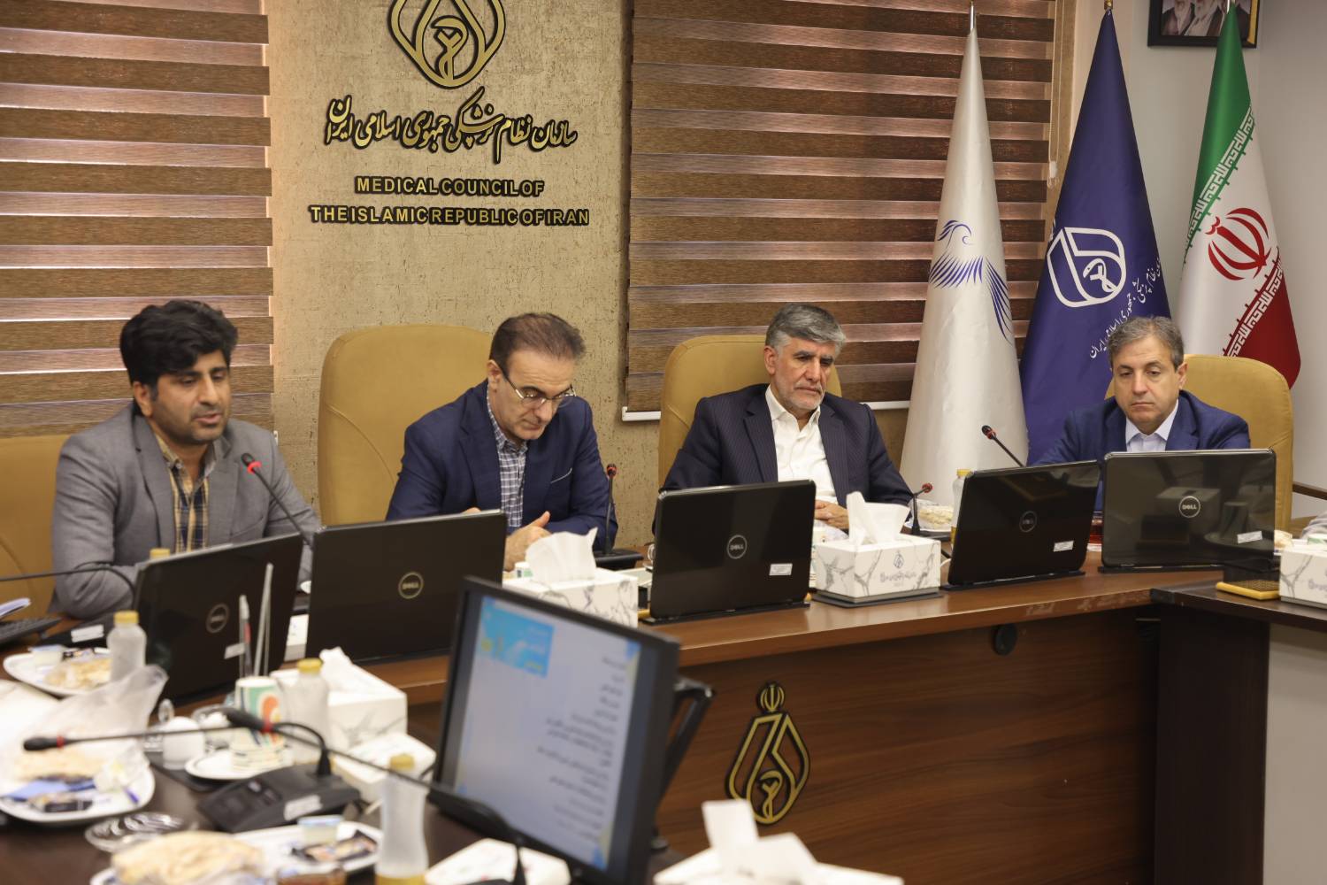 سخنان رئیس و دبیر اجرایی نخستین کنگره بین‌المللی مقابله با آپارتاید علمی درباره این رویداد