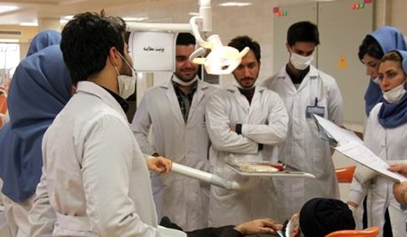  ایران در آینده با تراکم نیروی پزشک مواجه می‌شود