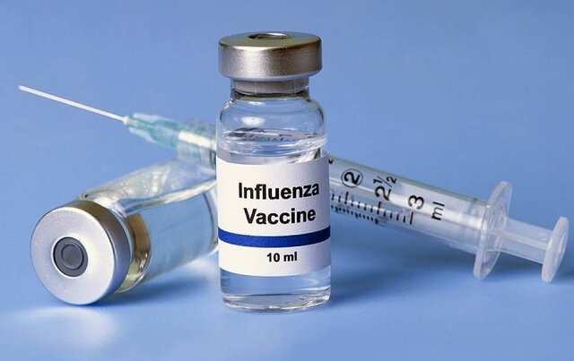 توزیع واکسن آنفلوآنزا در داروخانه مرکزی هلال احمر برای همه گروه‌های سنی