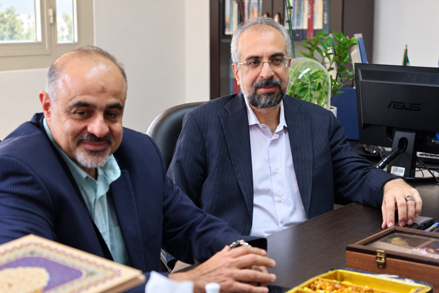 امضای تفاهمنامه همکاری میان معاونت آموزش و پژوهش سازمان نظام پزشکی و مرکز تحقیقات ویروسشناسی بالینی امضای تفاهمنامه همکاری میان معاونت آموزش و پژوهش سازمان نظام پزشکی و مرکز تحقیقات ویروسشناسی بالینی