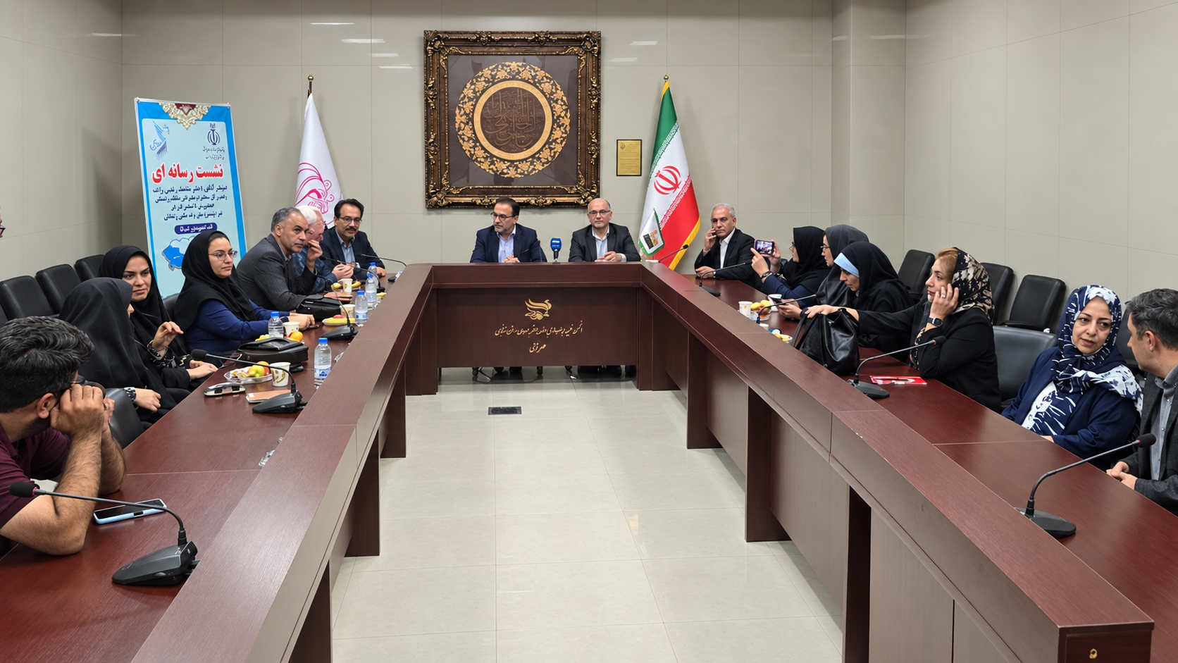بررسی مسائل جامعه پزشکی زنجان در نشست مشترک رئیسکل سازمان نظام پزشکی با اعضای شورای هماهنگی و ارکان نظام پزشکی استان و بازدید از مجموعه مهرانه بررسی مسائل جامعه پزشکی زنجان در نشست مشترک رئیسکل سازمان نظام پزشکی با اعضای شورای هماهنگی و ارکان نظام پزشکی استان و بازدید از مجموعه مهرانه