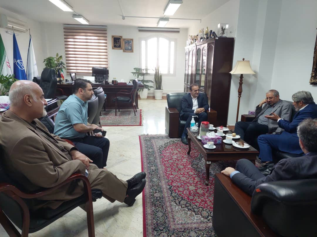 دیدار رییس و اعضای هیات مدیره انجمن آندوسکوپی های گوارشی ایران با رییس کل سازمان نظام پزشکی