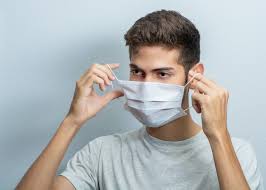 ماسک شدت علائم بیماری را در مبتلایان به کووید-۱۹ کاهش می دهد